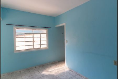 Casa para alugar com 60m², 2 quartos e 1 vagaSala