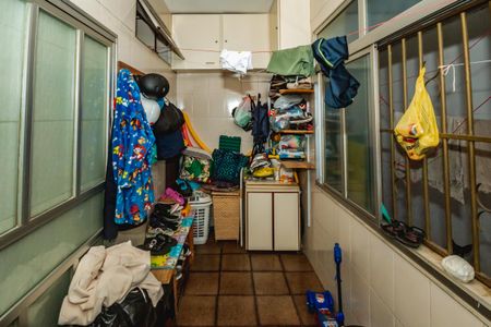 Apartamento à venda com 200m², 3 quartos e 1 vagaÁrea de Serviço