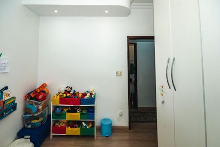 Apartamento à venda com 200m², 3 quartos e 1 vagaQuarto 2