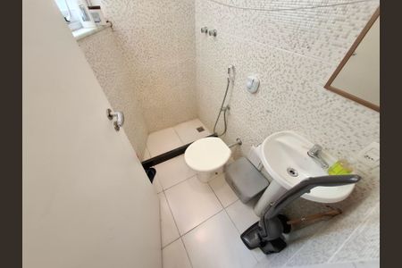 Apartamento à venda com 234m², 3 quartos e 1 vaga Apartamento à venda com 234m², 3 quartos e 1 vagaBanheiro de Serviço