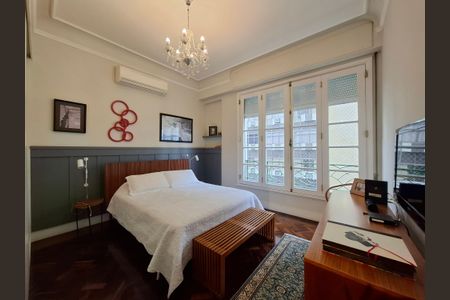 Apartamento à venda com 234m², 3 quartos e 1 vaga Apartamento à venda com 234m², 3 quartos e 1 vagaSuíte 1