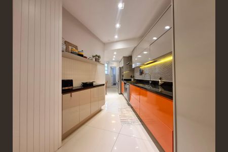 Apartamento à venda com 234m², 3 quartos e 1 vaga Apartamento à venda com 234m², 3 quartos e 1 vagaCozinha