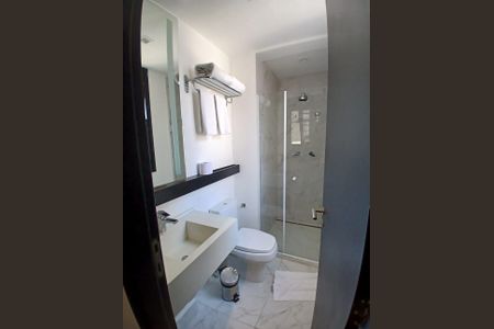 Apartamento à venda com 49m², 1 quarto e sem vaga Apartamento à venda com 49m², 1 quarto e sem vagaBanheiro da Suíte