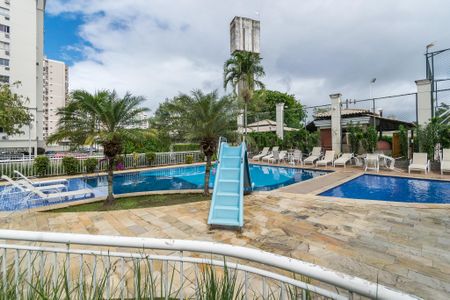 Apartamento à venda com 60m², 2 quartos e 1 vagaÁrea comum - Piscina