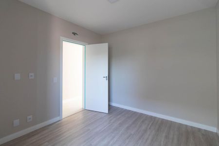 Casa de condomínio à venda com 100m², 3 quartos e 2 vagasQuarto 2