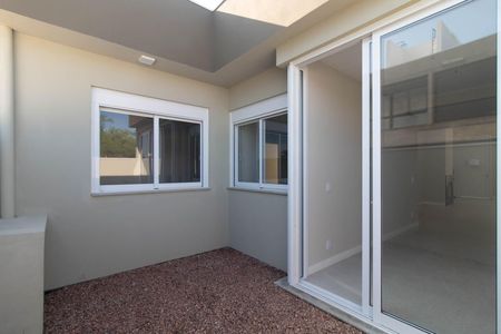 Casa de condomínio à venda com 100m², 3 quartos e 2 vagasQuintal