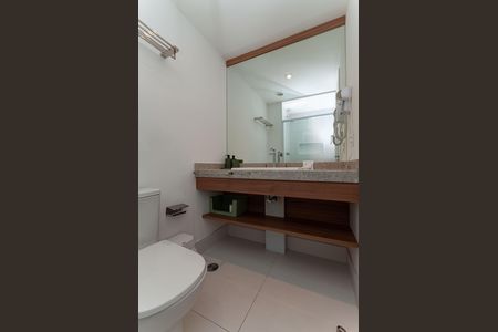 Studio para alugar com 25m², 1 quarto e sem vaga Studio para alugar com 25m², 1 quarto e sem vagaBanheiro