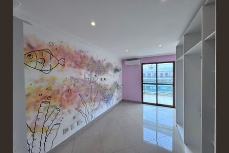 Apartamento à venda com 240m², 3 quartos e 2 vagasSuíte 2