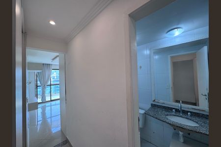 Apartamento à venda com 240m², 3 quartos e 2 vagasBanheiro da Suíte