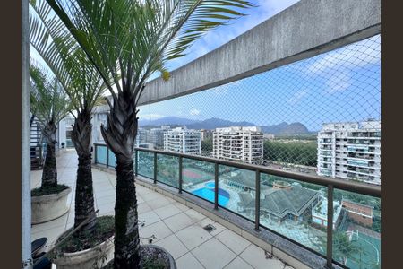 Apartamento à venda com 240m², 3 quartos e 2 vagasVaranda 