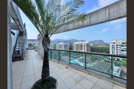 Apartamento à venda com 240m², 3 quartos e 2 vagasVaranda 