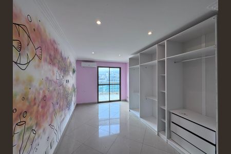 Apartamento à venda com 240m², 3 quartos e 2 vagasSuíte 2