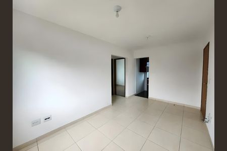 Sala de apartamento para alugar com 2 quartos, 120m² em Vale das Amendoeiras, Contagem