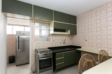 Apartamento para alugar com 80m², 2 quartos e 2 vagasCozinha