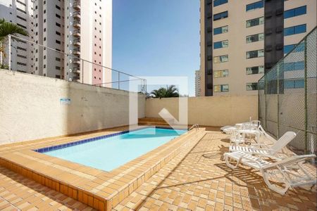 Apartamento para alugar com 80m², 2 quartos e 2 vagasÁrea comum - Piscina