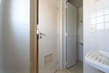 Apartamento à venda com 110m², 2 quartos e 2 vagas Apartamento à venda com 110m², 2 quartos e 2 vagasÁrea de Serviço