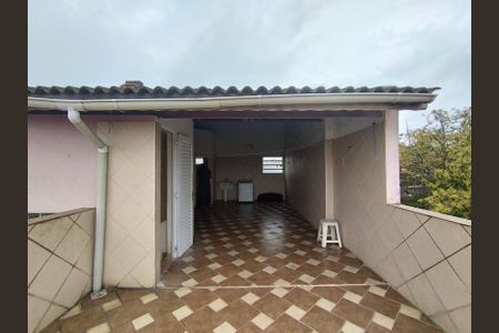 Casa à venda com 212m², 4 quartos e 2 vagasVaranda