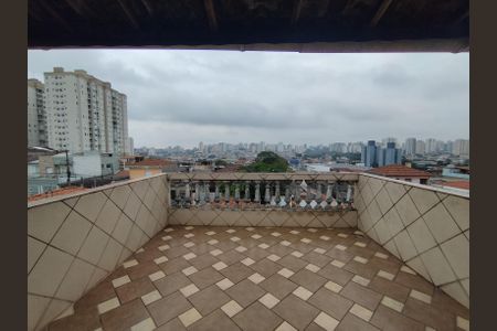 Casa à venda com 212m², 4 quartos e 2 vagasVaranda