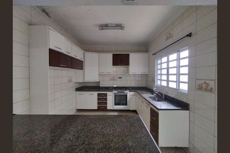 Casa à venda com 212m², 4 quartos e 2 vagasCozinha