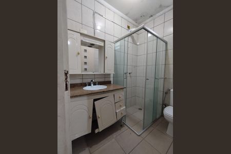 Casa à venda com 212m², 4 quartos e 2 vagasBanheiro da Suíte