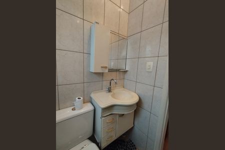 Casa à venda com 212m², 4 quartos e 2 vagasBanheiro Social