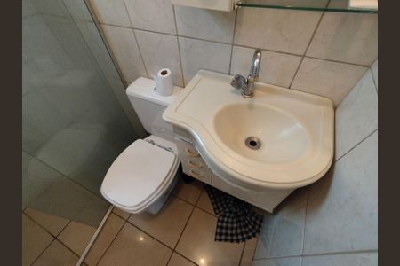 Casa à venda com 212m², 4 quartos e 2 vagasBanheiro Social