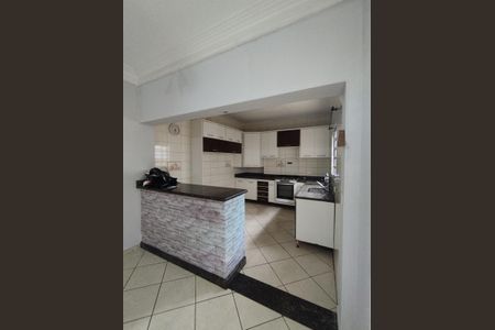 Casa à venda com 212m², 4 quartos e 2 vagasCozinha