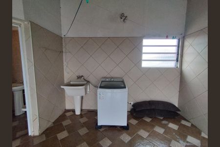 Casa à venda com 212m², 4 quartos e 2 vagasÁrea de Serviço