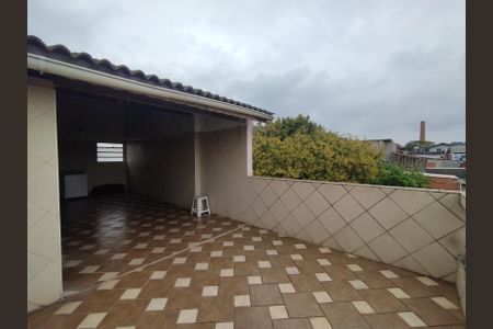 Casa à venda com 212m², 4 quartos e 2 vagasVaranda