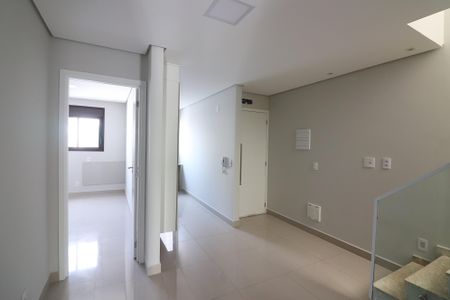 Sala de casa de condomínio à venda com 3 quartos, 106m² em Nova Petrópolis, São Bernardo do Campo