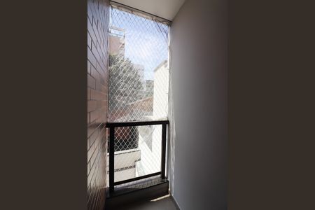 Casa de condomínio à venda com 106m², 3 quartos e 1 vagaSuíte Sacada