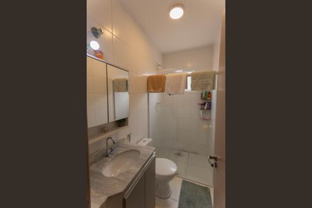 Casa de condomínio à venda com 80m², 2 quartos e 2 vagasBanheiro Social