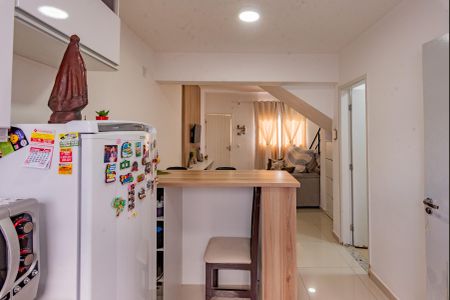 Casa de condomínio à venda com 80m², 2 quartos e 2 vagasCozinha