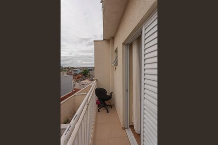 Casa de condomínio à venda com 80m², 2 quartos e 2 vagasSacada do Quarto 2