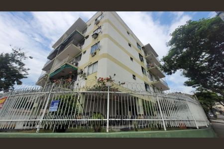 Apartamento para alugar com 73m², 3 quartos e 1 vaga Apartamento para alugar com 73m², 3 quartos e 1 vagaFachada