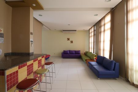 Apartamento para alugar com 65m², 2 quartos e 1 vagaÁrea comum - Salão de festas