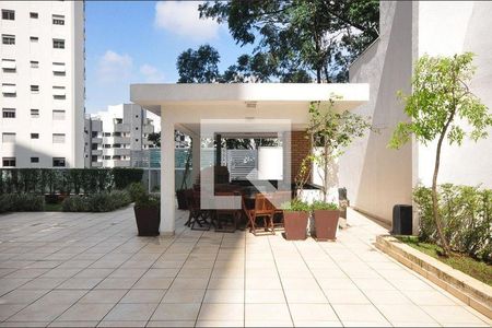 Apartamento à venda com 250m², 4 quartos e 4 vagas Apartamento à venda com 250m², 4 quartos e 4 vagasÁrea comum - Churrasqueira