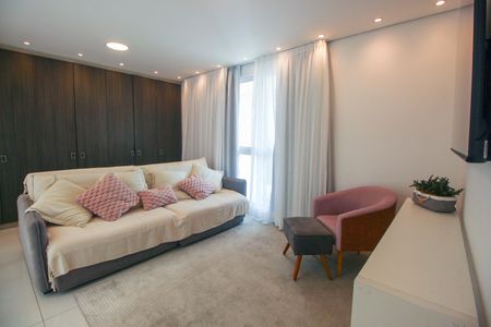 Apartamento à venda com 250m², 4 quartos e 4 vagasSala de TV