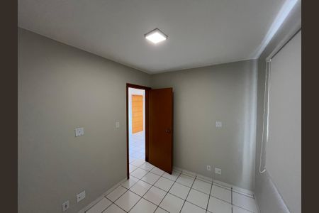 Quarto 2 de apartamento para alugar com 2 quartos, 43m² em Samambaia Norte (samambaia), Brasília
