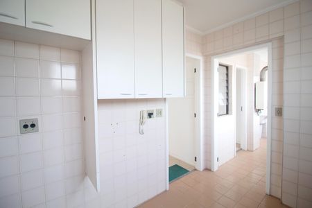 Apartamento à venda com 86m², 3 quartos e 2 vagasCozinha