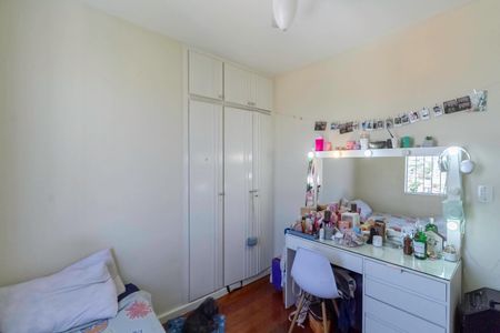 Apartamento à venda com 155m², 4 quartos e 1 vagaQuarto 2