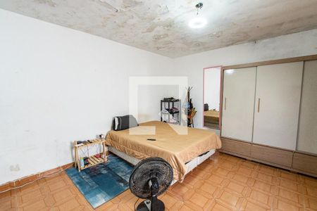 Casa à venda com 176m², 4 quartos e 2 vagas