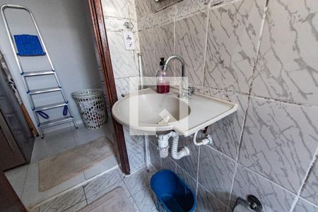 Casa à venda com 176m², 4 quartos e 2 vagas