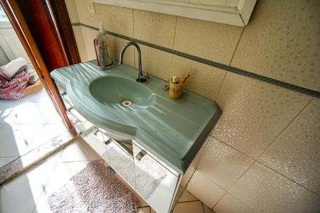 Casa à venda com 366m², 5 quartos e 2 vagasBanheiro de serviço