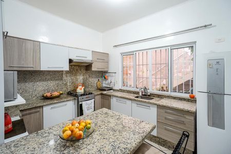 Casa à venda com 366m², 5 quartos e 2 vagasCozinha