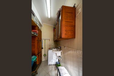 Casa à venda com 366m², 5 quartos e 2 vagasÁrea de serviço