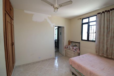 Quarto de casa para alugar com 3 quartos, 90m² em Jardim Carioca, Rio de Janeiro