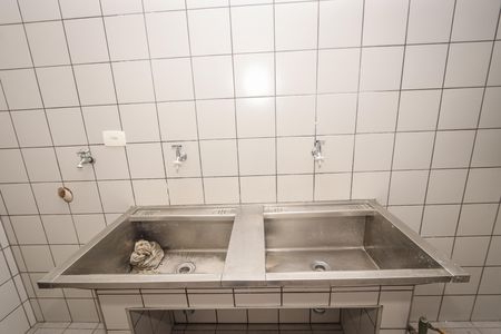 Apartamento para alugar com 212m², 4 quartos e 4 vagas Apartamento para alugar com 212m², 4 quartos e 4 vagasÁrea de Serviço