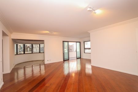 Sala de apartamento para alugar com 4 quartos, 212m² em Vila Morumbi, São Paulo