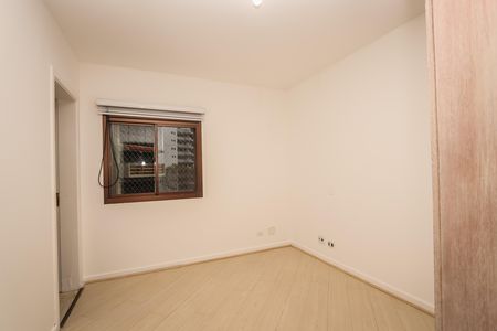Apartamento para alugar com 212m², 4 quartos e 4 vagas Apartamento para alugar com 212m², 4 quartos e 4 vagasSuíte 2